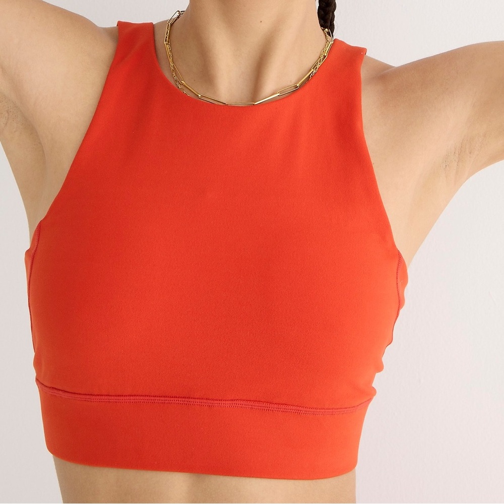 CloudStretch high-neck sports bra
